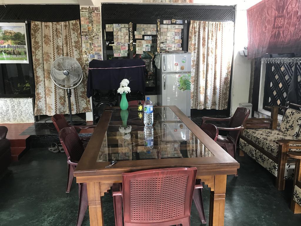 Robert Inn Dambulla Ngoại thất bức ảnh